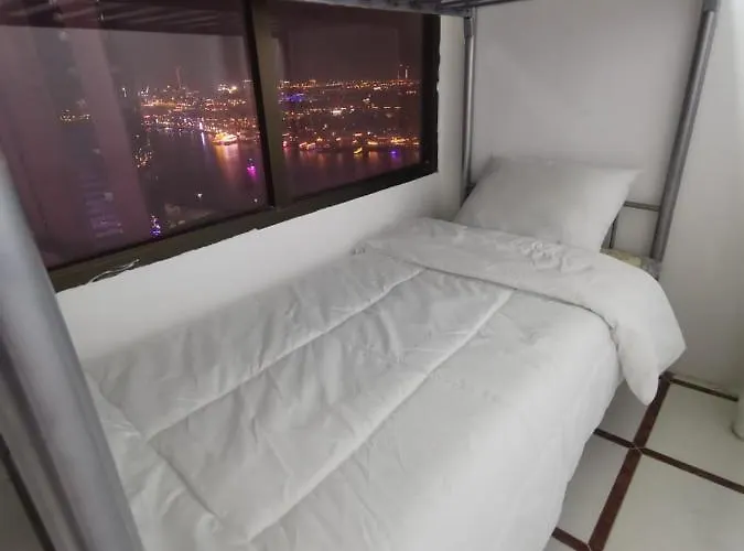 Cloud9 Hostel Dubai